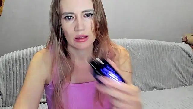 JessFoxxx online show from 04/17/26, 03:42