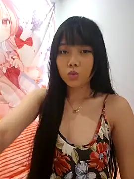 Snapshot of lirz06 chatting on 11/23/25, 03:56 lirz06 online show from 11/23/25, 03:56