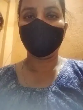 Desi couple305 online show from 02/11/26, 03:22