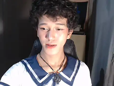 Snapshot of kenbigcockxx chatting on 10/04/25, 09:40 kenbigcockxx online show from 10/04/25, 09:40