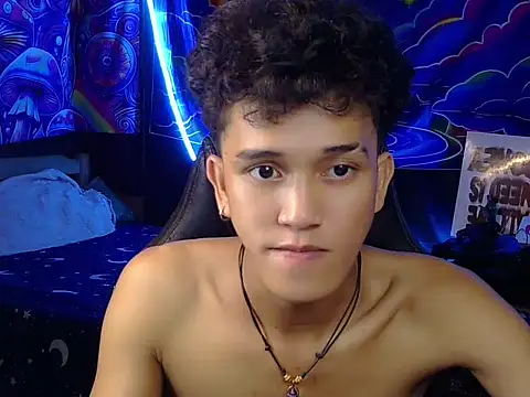 Snapshot of kenbigcockxx chatting on 07/14/26, 07:46 kenbigcockxx online show from 07/14/26, 07:46