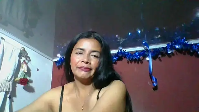 DianaOchoa  online show from 11/21/25, 02:43