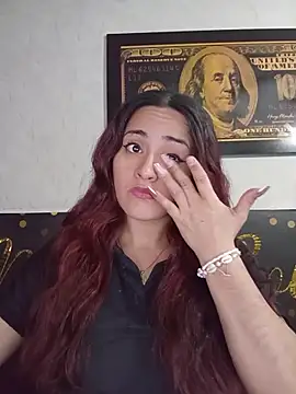 candy  fox  online show from 12/05/25, 12:47