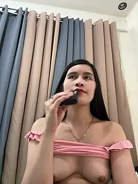 Snapshot of pinay_amaliax chatting on 07/20/26, 12:29 pinay amaliax online show from 07/20/26, 12:29