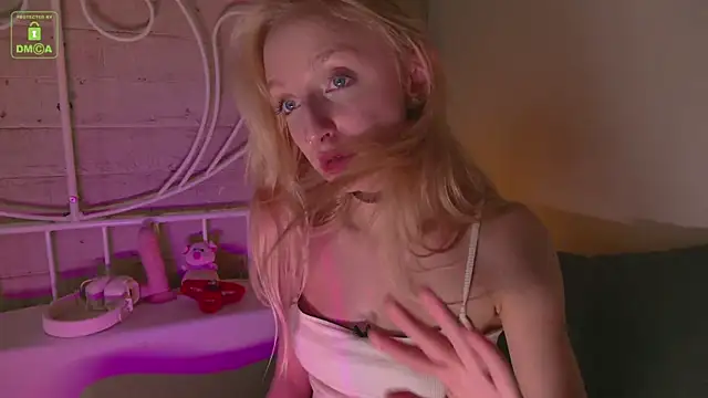 maya snow online show from 10/18/25, 08:42