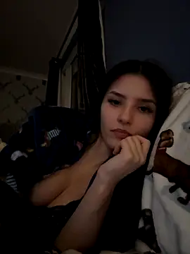 Snapshot of Naughty_CrystalXX chatting on 09/26/25, 12:36 Naughty CrystalXX online show from 09/26/25, 12:36