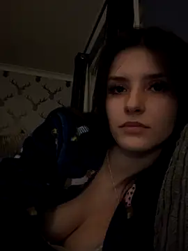 Snapshot of Naughty_CrystalXX chatting on 09/29/25, 11:42 Naughty CrystalXX online show from 09/29/25, 11:42