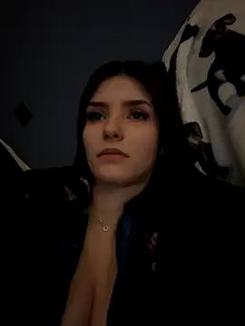 Snapshot of Naughty_CrystalXX chatting on 10/06/25, 11:13 Naughty CrystalXX online show from 10/06/25, 11:13