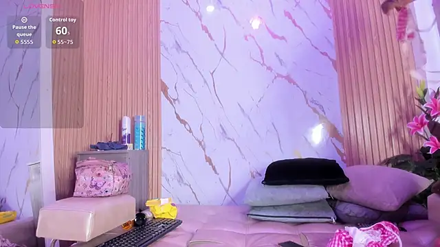 Eva Johnss online show from 11/29/25, 12:30