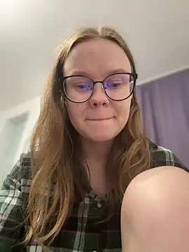 Snapshot of _CherryBloom_ chatting on 10/04/25, 07:34 CherryBloom online show from 10/04/25, 07:34