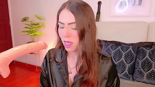 Heraa Piett online show from 09/18/25, 12:07