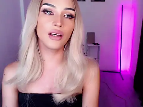 Alicegreenexx online show from 04/15/26, 11:27