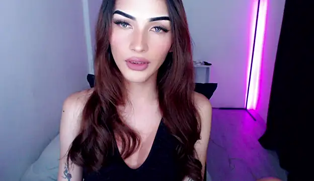 Snapshot of Alicegreenexx chatting on 04/26/26, 12:19 Alicegreenexx online show from 04/26/26, 12:19