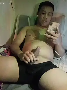 ducpham6565 online show from 11/28/25, 11:29