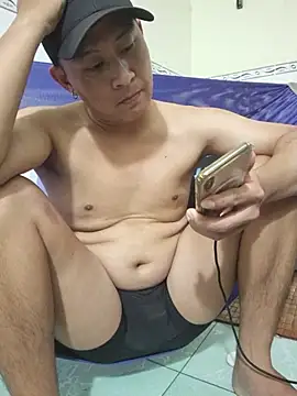 ducpham6565 online show from 12/21/25, 07:10