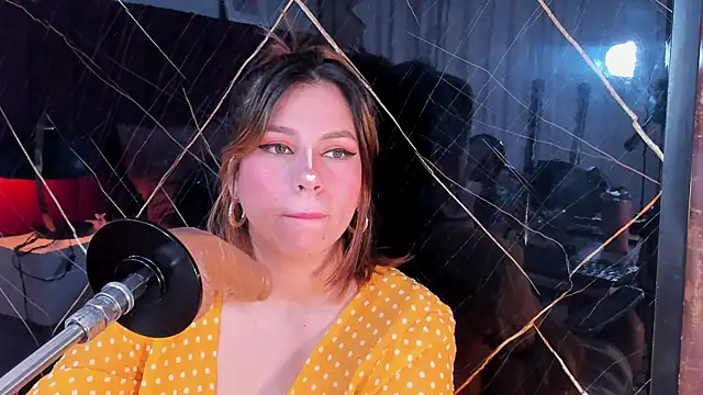 abby blond  online show from 10/03/25, 12:46