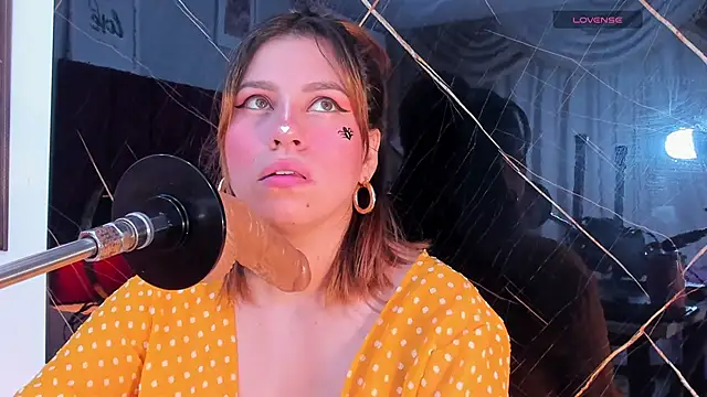 abby blond  online show from 10/10/25, 12:15