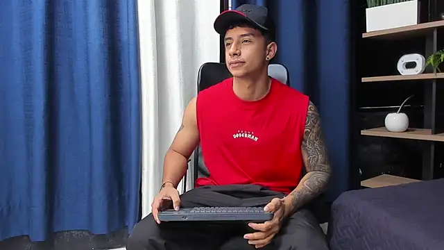 jaze bradley online show from 12/05/25, 11:19