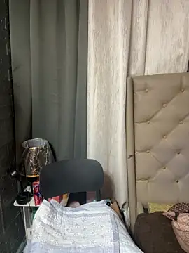 yourlovingperlita69 online show from 09/11/25, 04:18