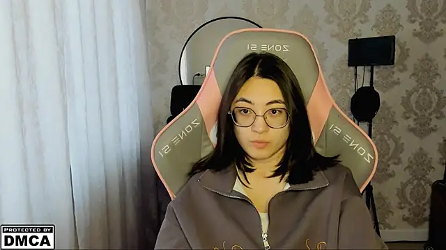 MeilideQian1 online show from 10/07/25, 07:27