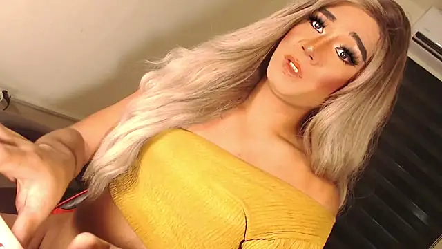 SissifyMeNow online show from 10/12/25, 11:26