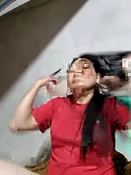 Snapshot of yoowwmr chatting on 11/09/25, 02:04 yoowwmr online show from 11/09/25, 02:04