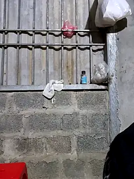 Snapshot of yoowwmr chatting on 11/16/25, 12:11 yoowwmr online show from 11/16/25, 12:11