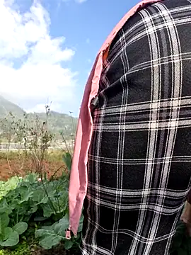 yoowwmr online show from 12/22/25, 01:46