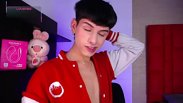 Ezra Storm online show from 01/12/26, 01:33