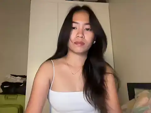 Snapshot of candycrushyyy chatting on 11/08/25, 08:07 candycrushyyy online show from 11/08/25, 08:07