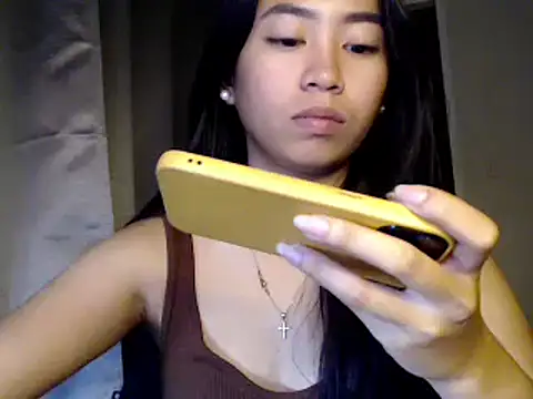 Snapshot of candycrushyyy chatting on 11/22/25, 08:08 candycrushyyy online show from 11/22/25, 08:08