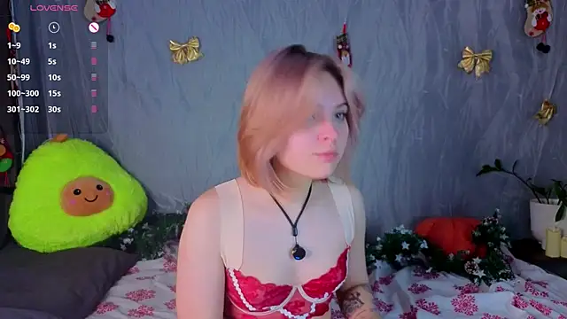 PolIyBowman online show from 12/21/25, 03:41