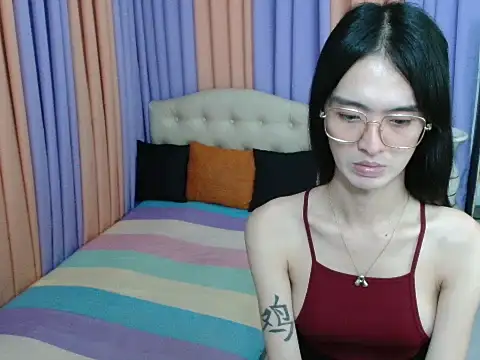 XxTsUncutAskaxX online show from 12/13/25, 07:53