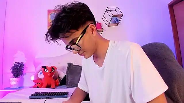 jin luna online show from 10/20/25, 12:05