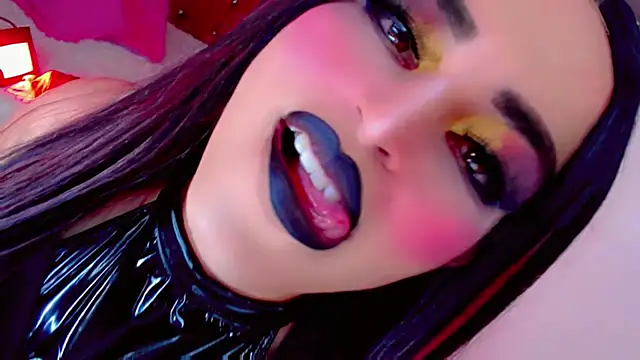 Yareth Rouss  online show from 11/27/25, 06:15