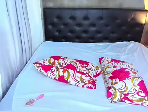 Snapshot of hotbabymaria chatting on 09/23/25, 12:13 hotbabymaria online show from 09/23/25, 12:13