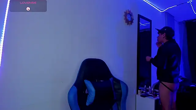 Snapshot of Jostin18 chatting on 11/07/25, 04:56 Jostin18 online show from 11/07/25, 04:56