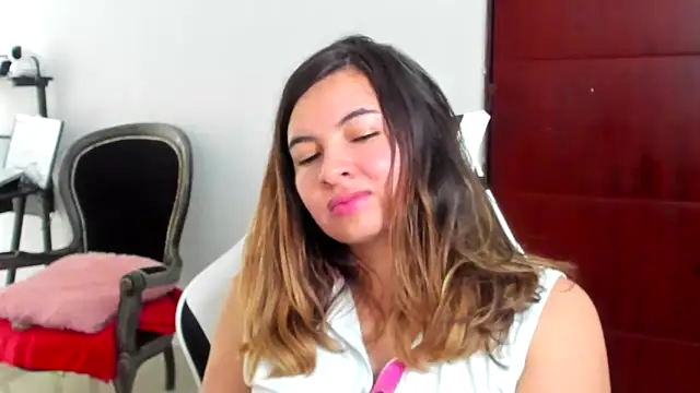 ADHARAMILLER  1111 online show from 04/16/26, 09:39