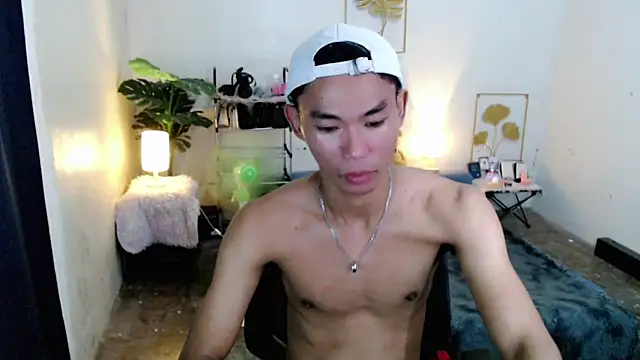 Snapshot of naughty_rence chatting on 01/08/26, 04:15 naughty rence online show from 01/08/26, 04:15