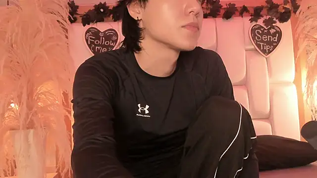 Daphne And Roger online show from 04/09/26, 11:04