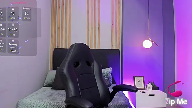 Snapshot of ivy_collins_ chatting on 10/05/25, 09:02 ivy collins online show from 10/05/25, 09:02