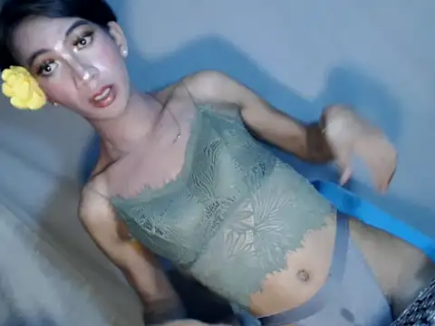 xyourdreamtrans online show from 02/02/26, 01:32