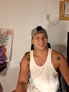 Snapshot of mr_dave chatting on 04/12/26, 12:21 mr dave online show from 04/12/26, 12:21