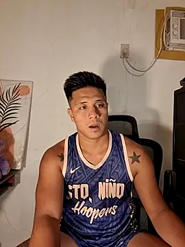 Snapshot of mr_dave chatting on 04/16/26, 12:39 mr dave online show from 04/16/26, 12:39