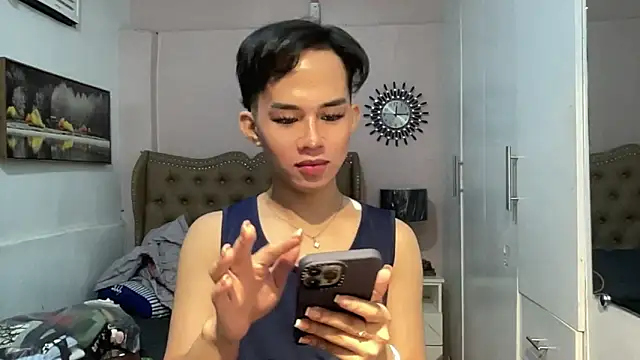 Snapshot of solana_imani chatting on 09/19/25, 11:22 solana imani online show from 09/19/25, 11:22