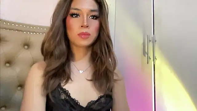 Snapshot of solana_imani chatting on 11/14/25, 06:17 solana imani online show from 11/14/25, 06:17