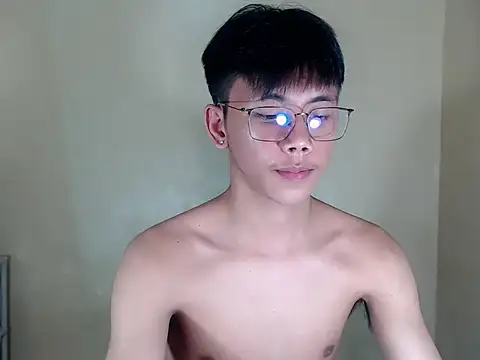 ynotyu online show from 11/13/25, 11:20