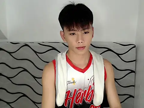ynotyu online show from 07/10/26, 04:42
