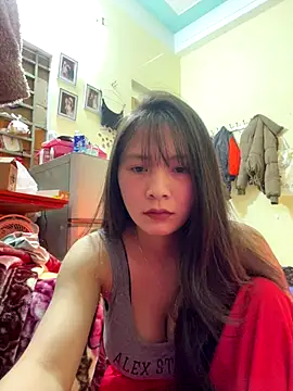 Snapshot of Aghenh chatting on 11/27/25, 04:47 Aghenh online show from 11/27/25, 04:47