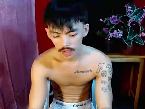 Snapshot of urhunky_boy chatting on 07/25/26, 10:35 urhunky boy online show from 07/25/26, 10:35